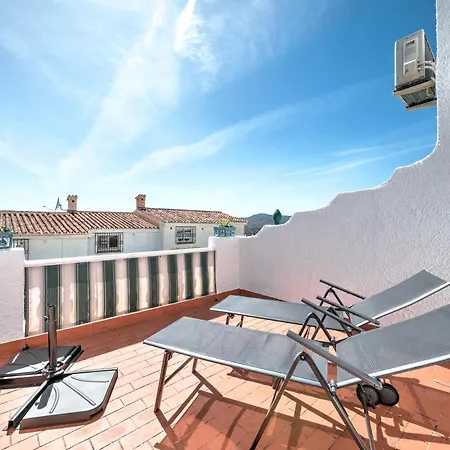 Beautiful Townhouse With Two Terraces In Nerja