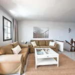 Beautiful Townhouse With Two Terraces In *